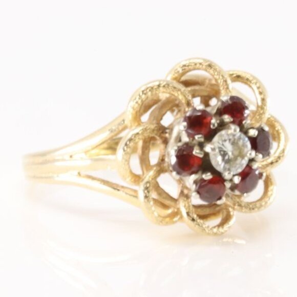 14k Vintage Garnet and .25 ctw Floral Diamond Ring - Picture 2 of 5